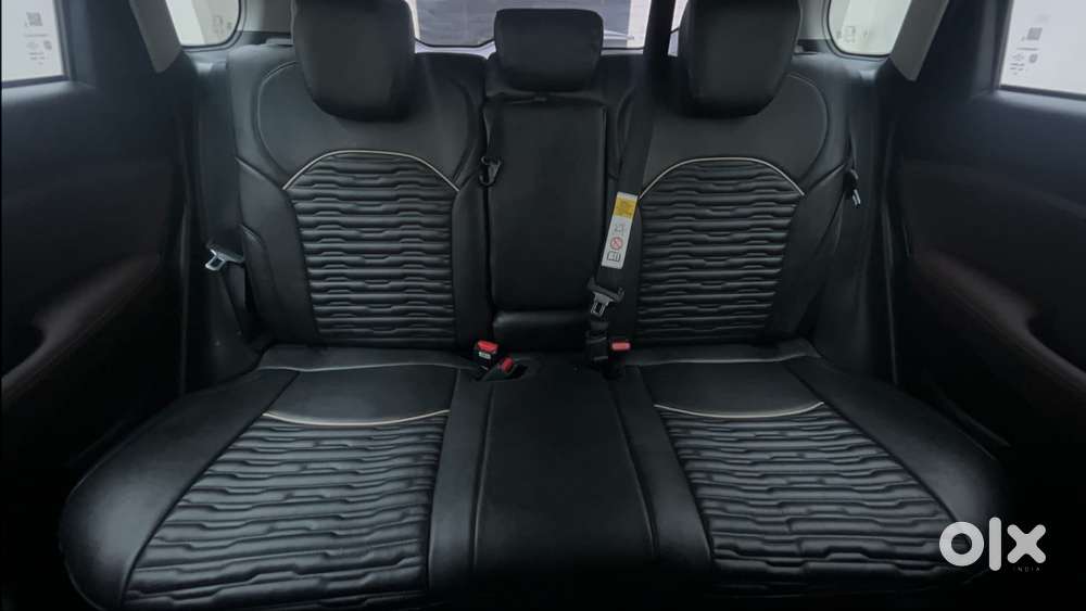 Maruti Suzuki Grand Vitara 1.5 Zeta Smart Hybrid At, 2023, Petrol