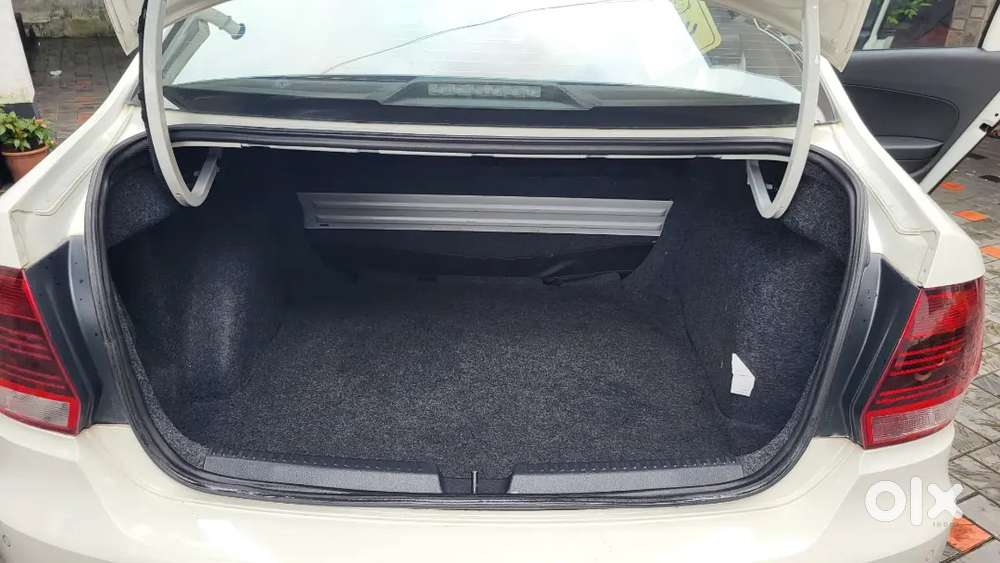 Volkswagen Vento 2016 Petrol 70000 Km