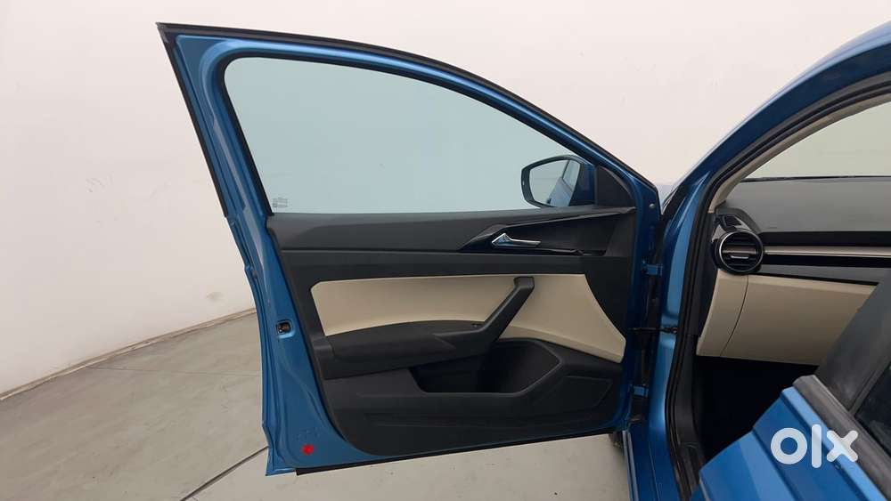 Skoda Slavia Ambition 1.0l Tsi At, 2022, Petrol