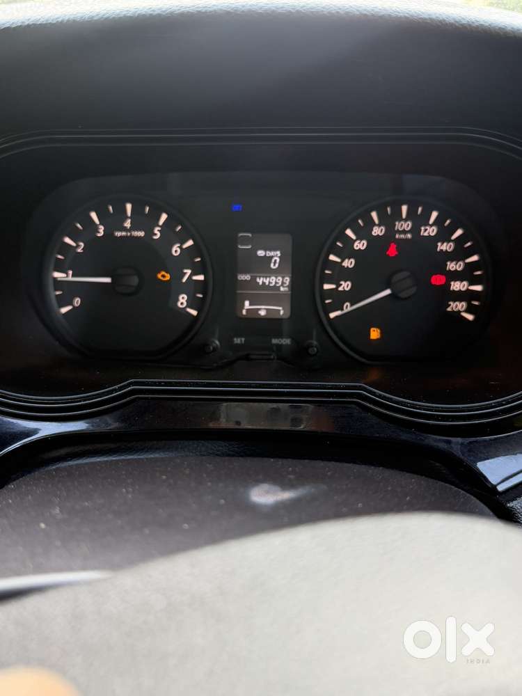 Tata Bolt Revotron Xe, 2015, Petrol
