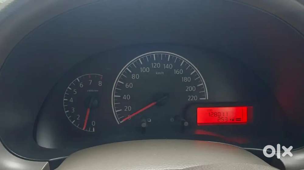Nissan Sunny Petrol 2011