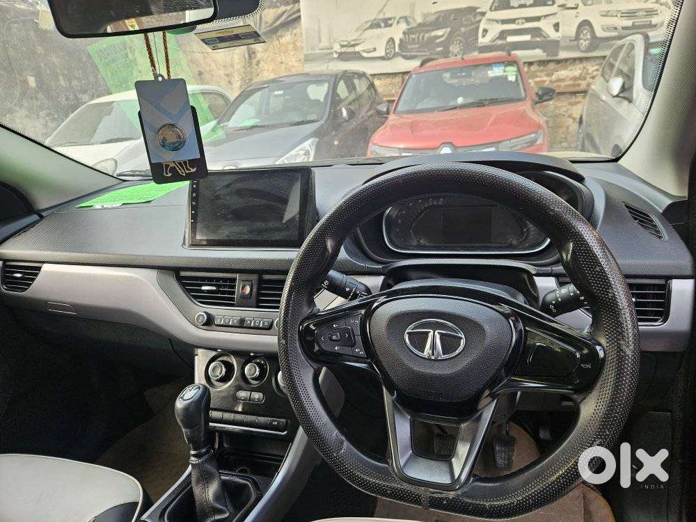 Tata Nexon 1.5 Revotorq Xm (s), 2020, Diesel