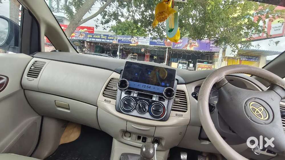 Toyota Innova Diesel 2.5 Manual 2010