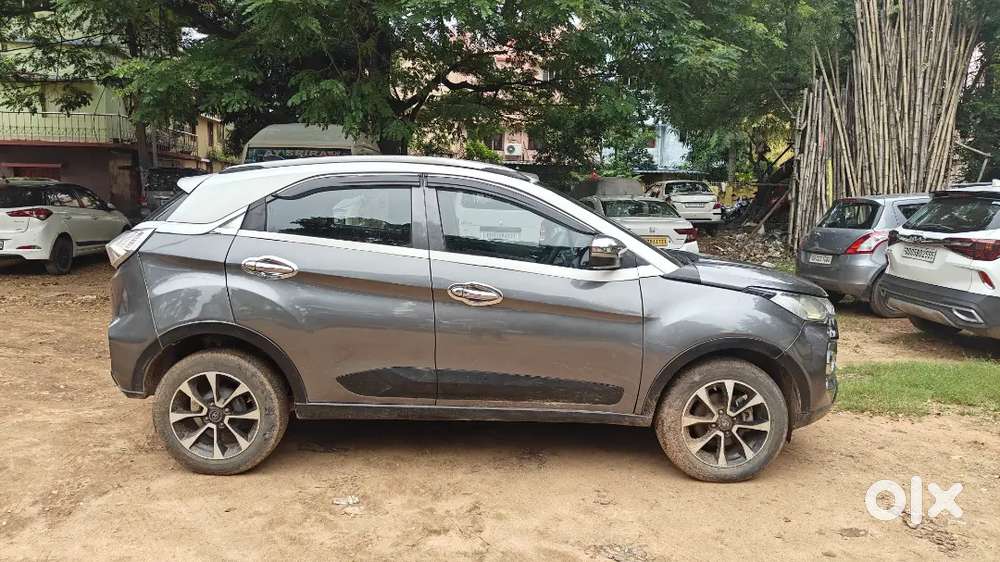 Tata Nexon Petrol