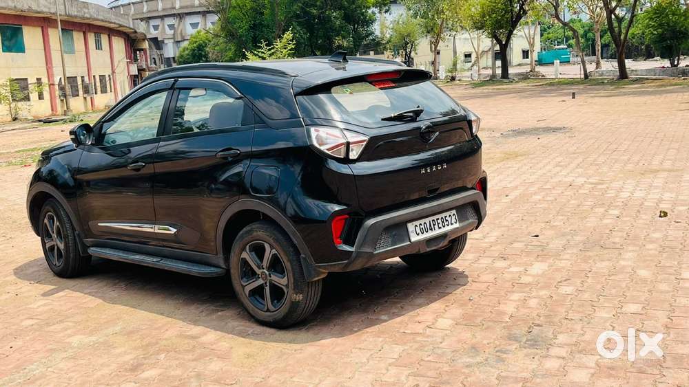Tata Nexon 1.2 Revotron Xz Plus (o) Dark Edition, 2023, Petrol