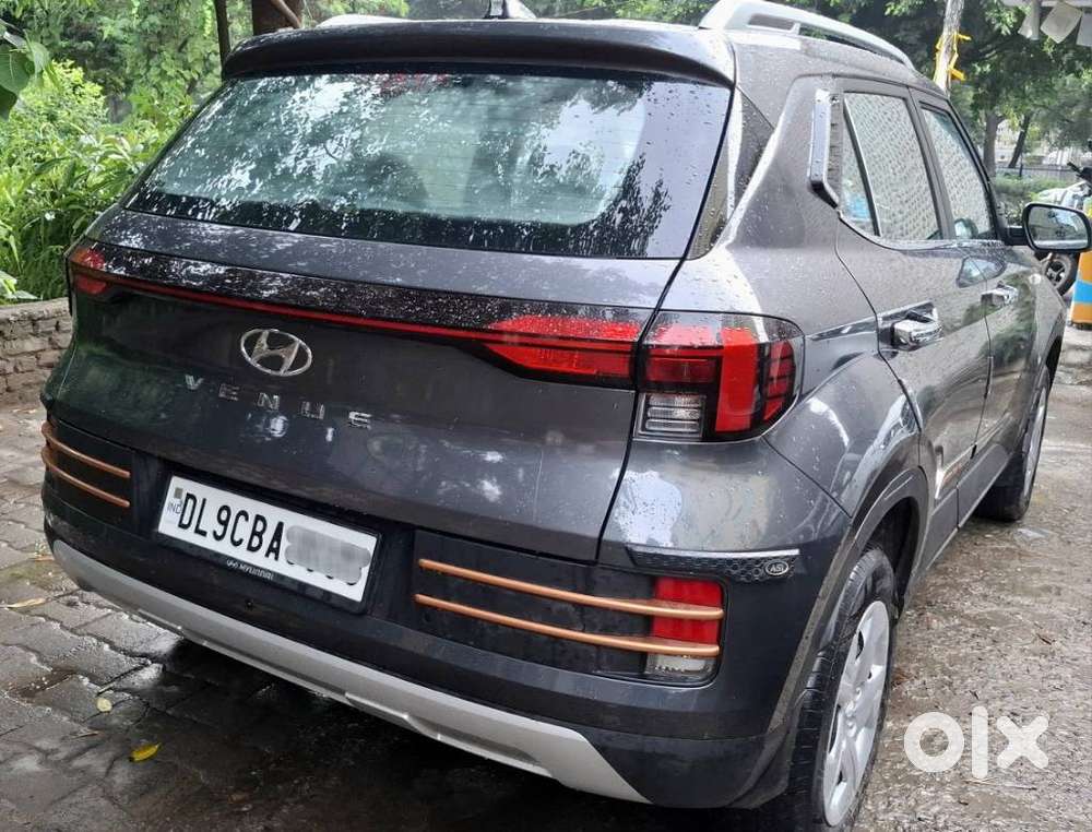 Hyundai Venue 1.2 S Plus, 2022, Petrol