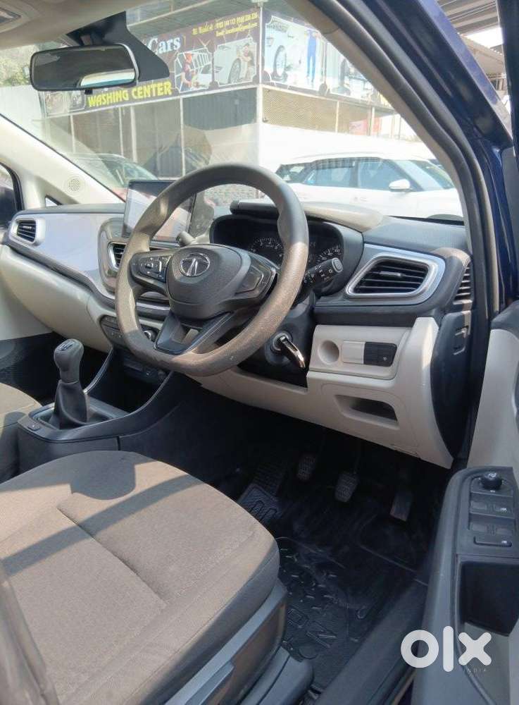 Tata Altroz 1.2 Xm, 2023, Petrol