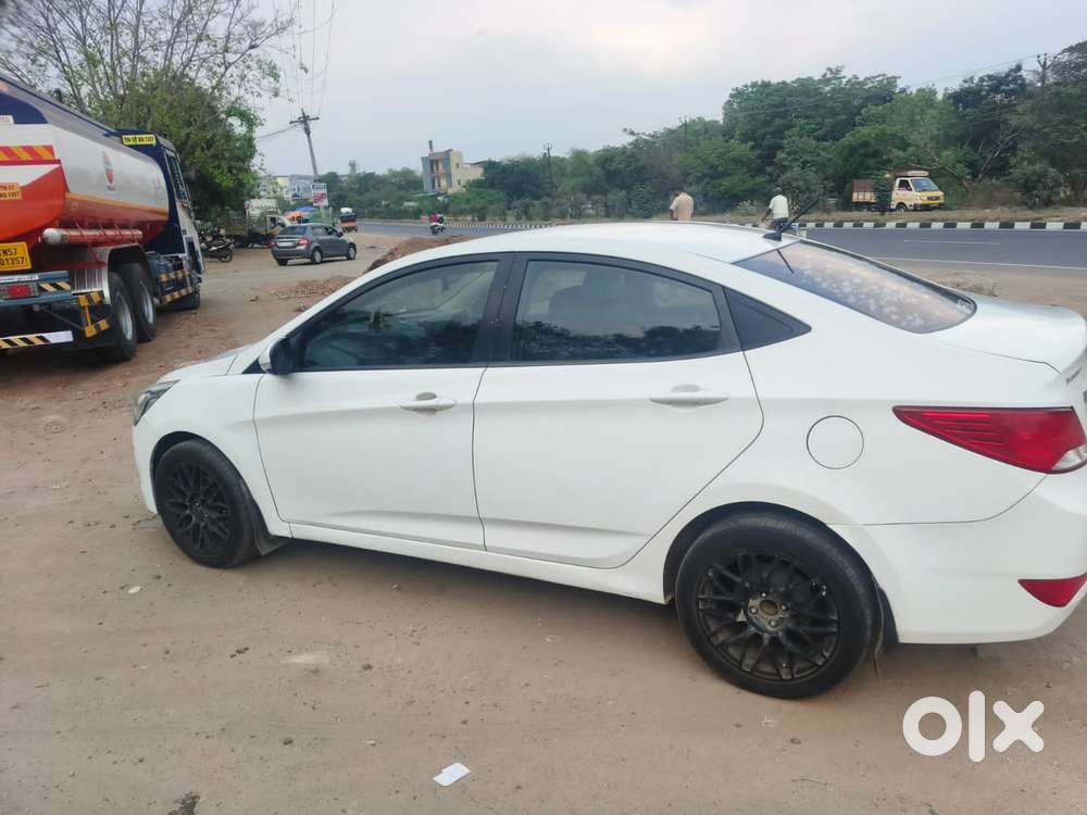 Hyundai Verna 2015-2016 1.6 Vtvt S, 2015, Diesel