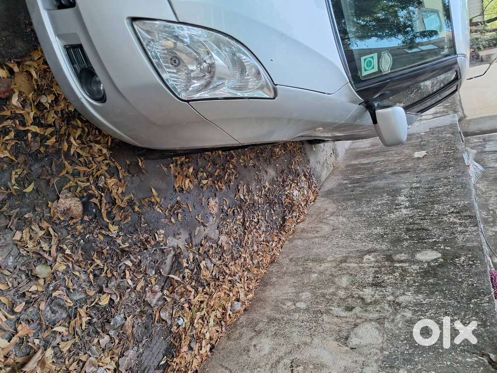 Maruti Suzuki Swift Vxi Abs 2006