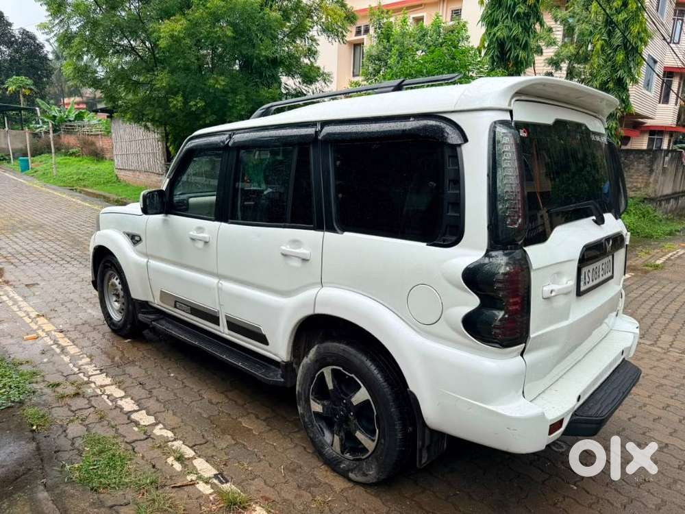 Mahindra Scorpio Classic 2023