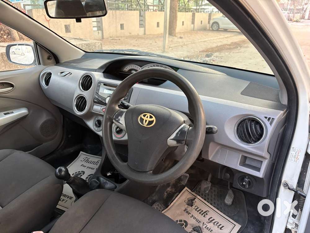 Toyota Etios 2010-2012 V, 2011, Petrol