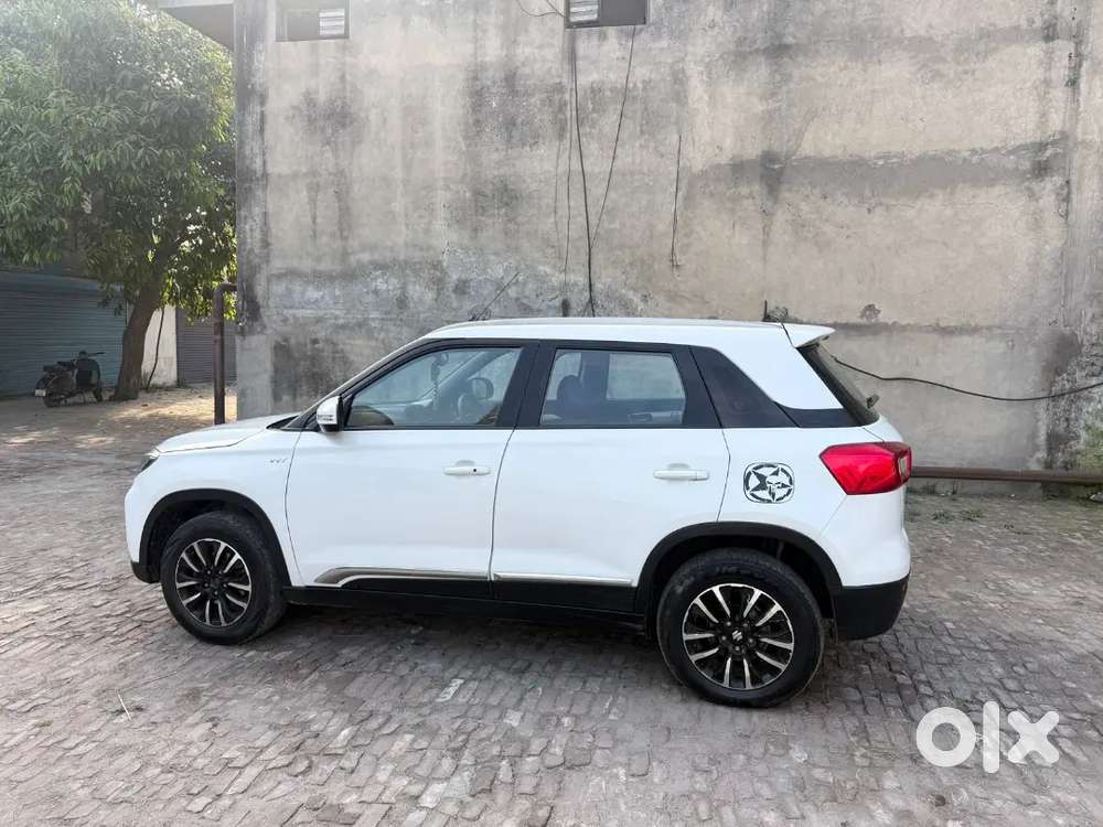 Brezza Zxi+ 2021
1 Owner, Dual Airbags 
New Aloy Tyres , 77 K