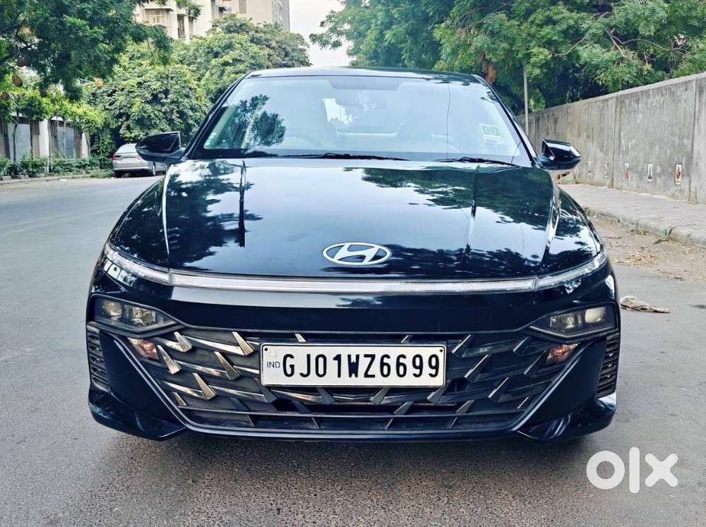 Hyundai Verna 1.5 Sx Ivt, 2025, Petrol