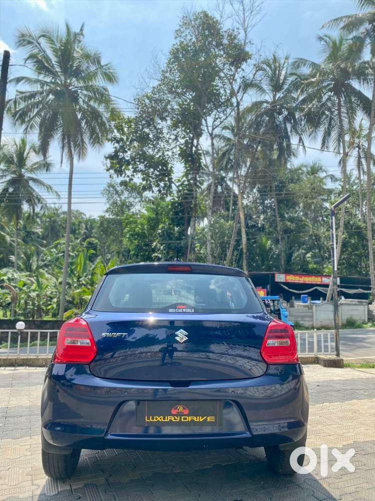 Maruti Suzuki Swift Vxi Deca, 2023, Petrol