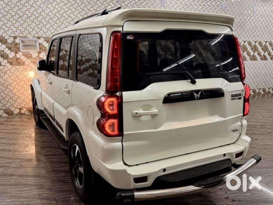 Mahindra Scorpio Classic 2.2 S 11 Mt 7 Str, 2024, Diesel