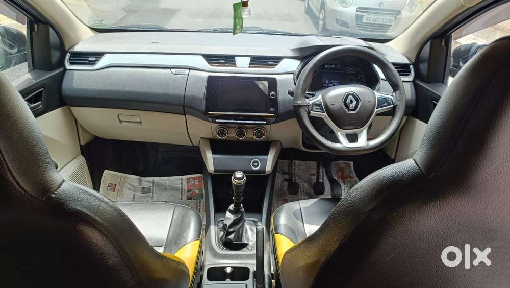 Renault Triber Rxz, 2021, Petrol