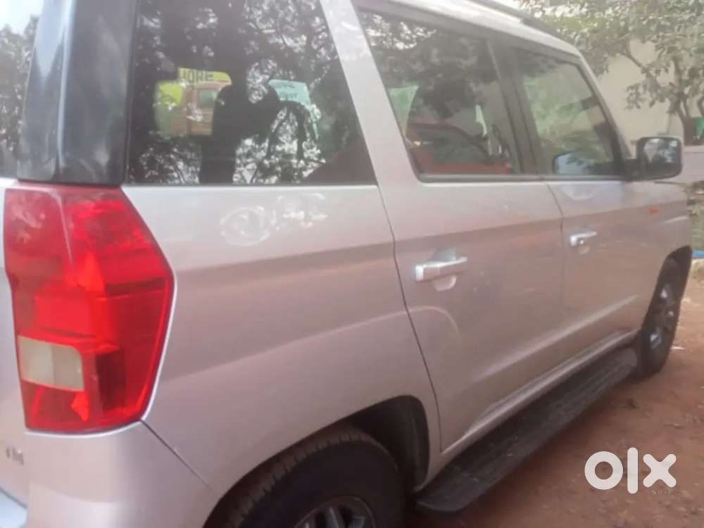 Mahindra Tuv 300 2018