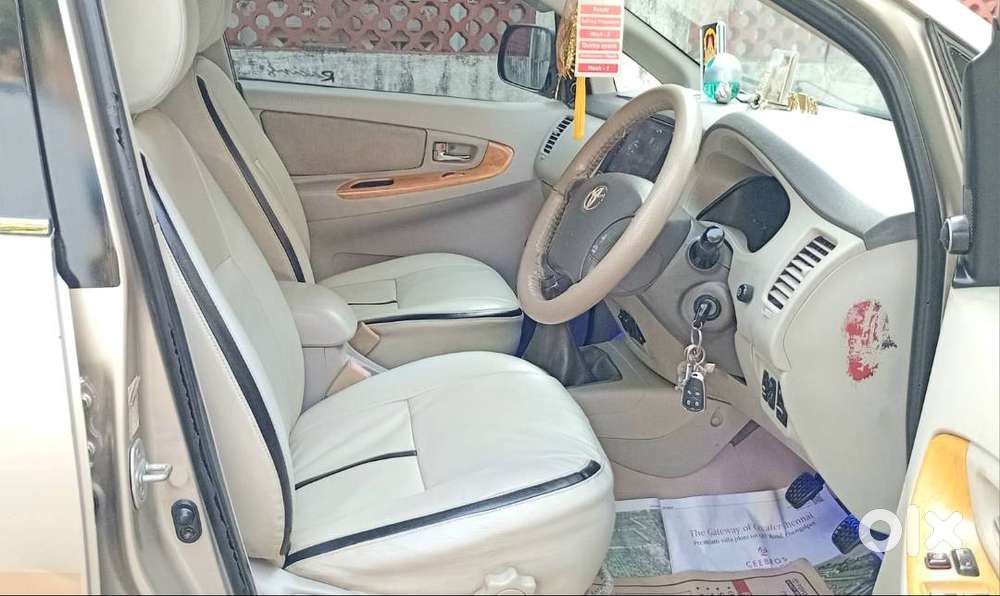 Toyota Innova 2.5v 2011model Single Owner Fc-25-02-2031 Company Servic