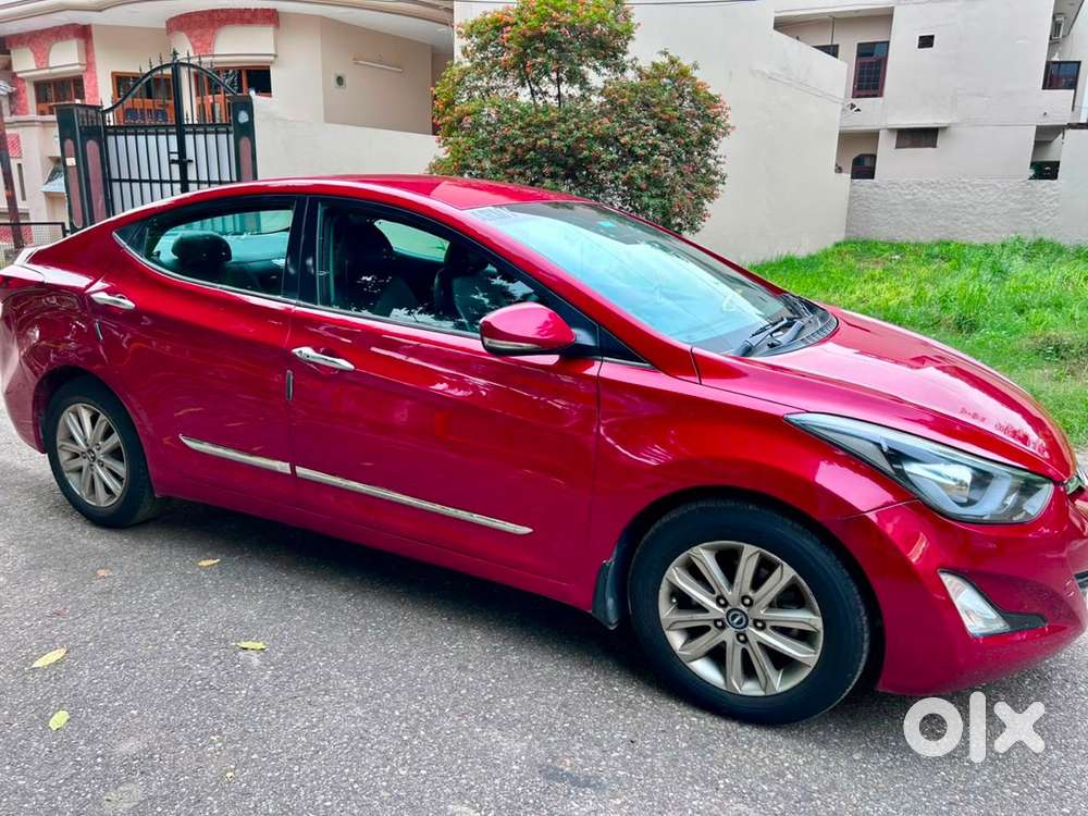 Hyundai Elantra Petrol 2015 Automatic Top Model Ventialed Seats