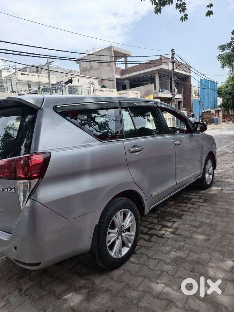 Toyota Innova Crysta 2.8 Z, 2016, Diesel