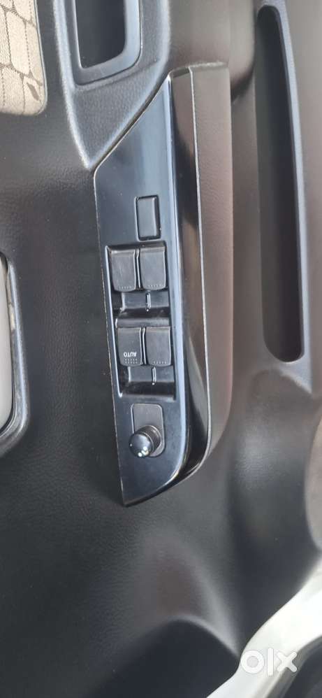 Maruti Suzuki Wagon R Amt Vxi, 2018, Petrol