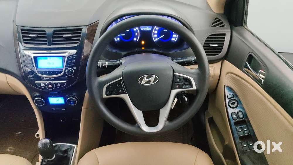 Hyundai Verna Fluidic 1.6 Vtvt Sx, 2013, Petrol
