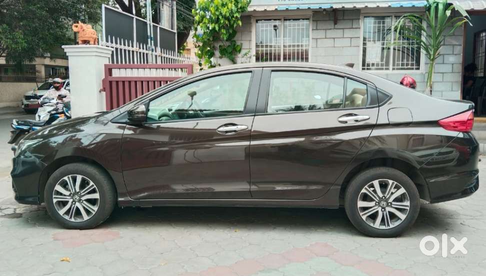 Honda City 1.5 V 4th Gen I-vtec Mt, 2022, Petrol