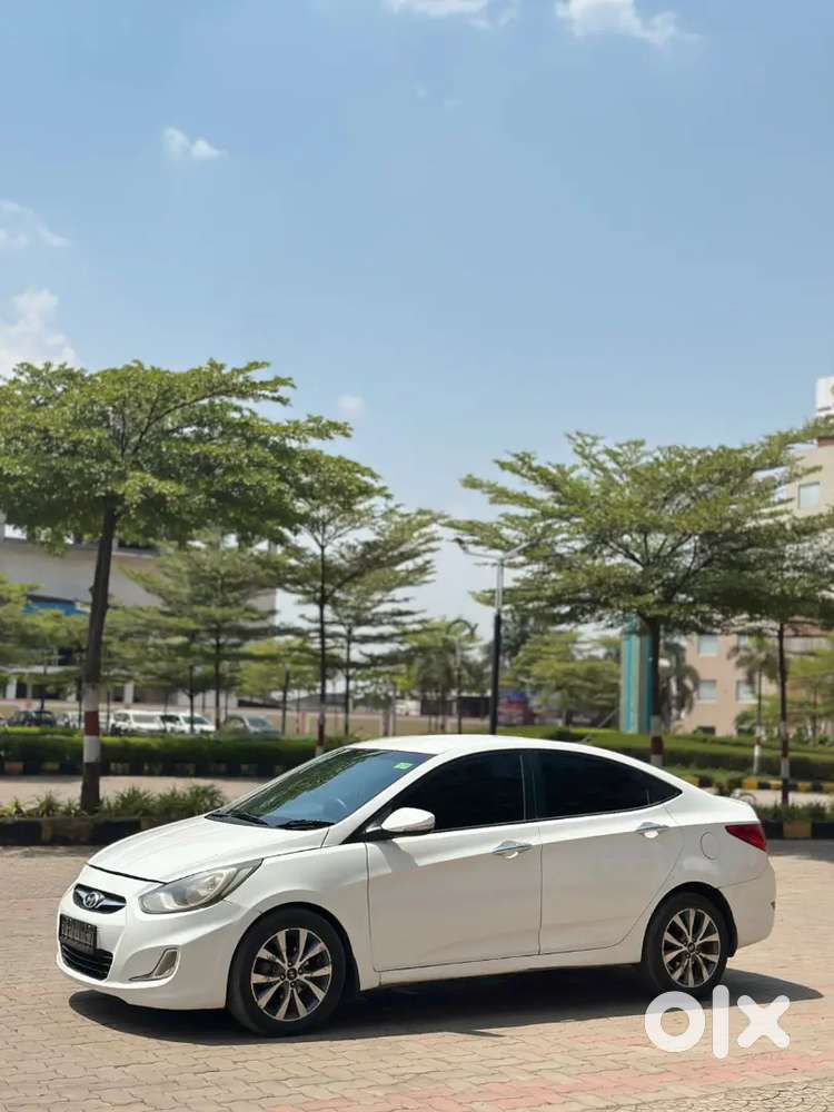 Hyundai Verna 2015 Diesel 98000 Km Driven