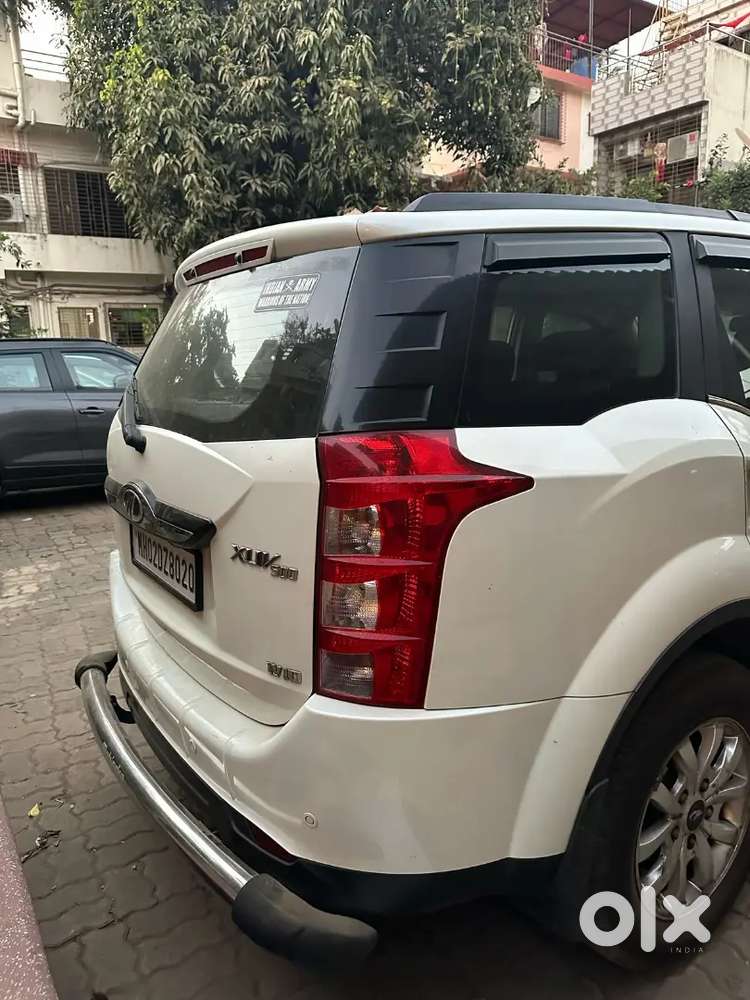 Mahindra Xuv500 Diesel 2015 - 7 Seater Well Maintained Car