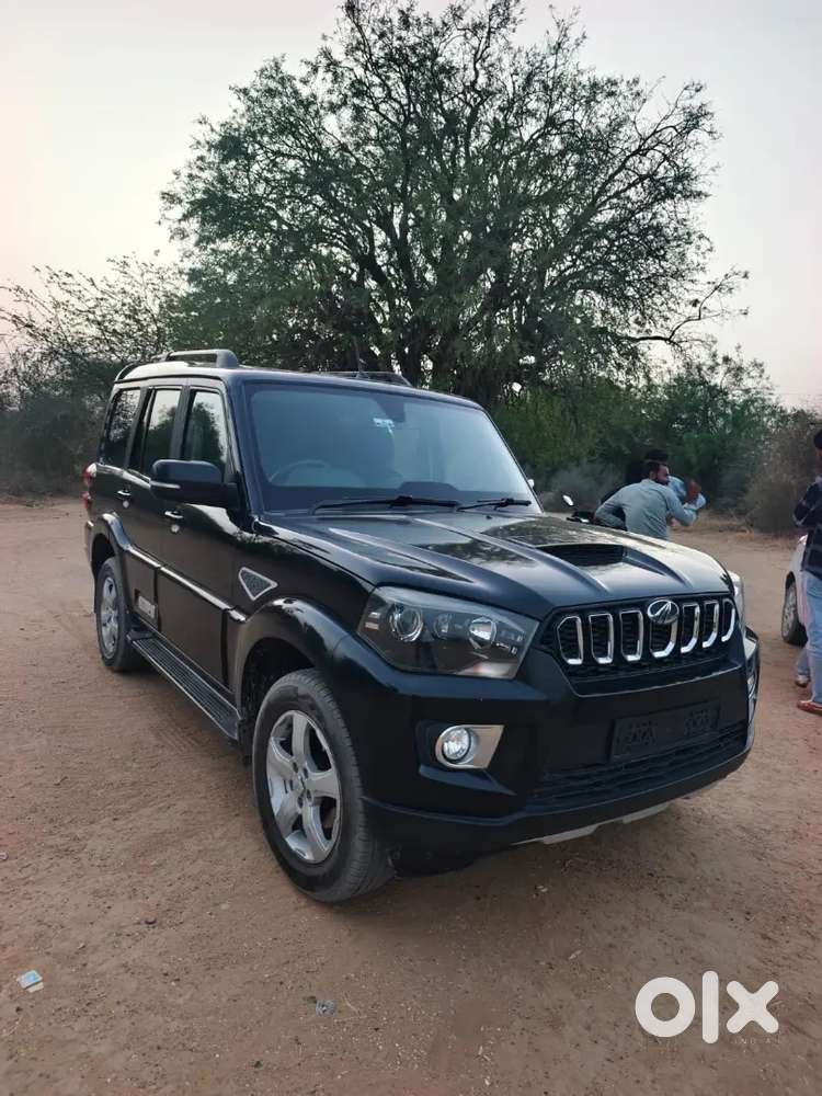 Mahindra Scorpio 2021 Diesel 75689 Km Driven