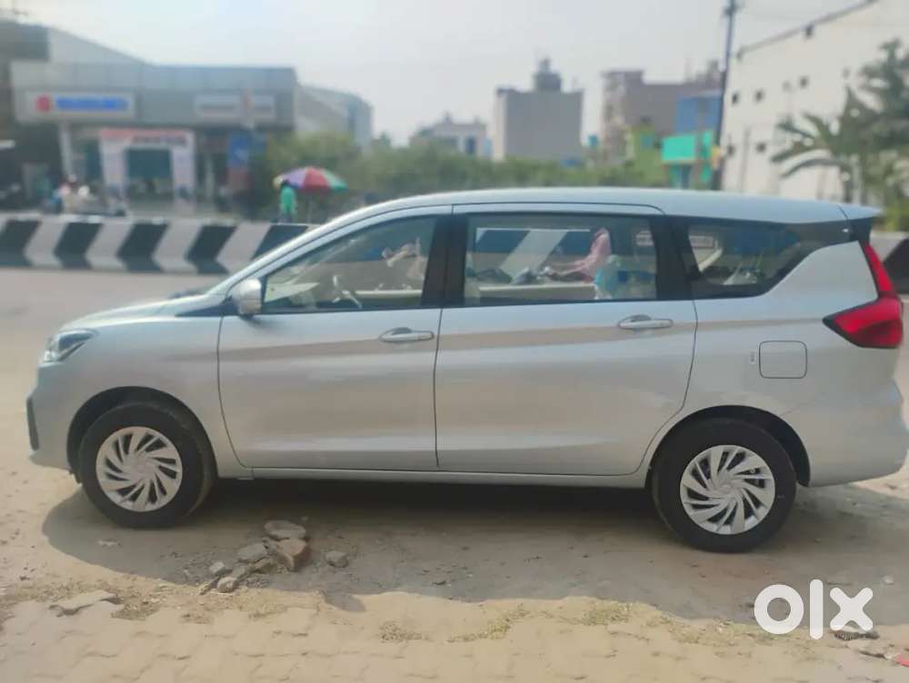 Maruti Suzuki Ertiga 2025 Cng & Hybrids 4200 Km Driven