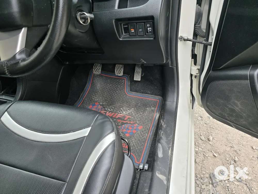 Maruti Suzuki Swift 2013 Petrol
