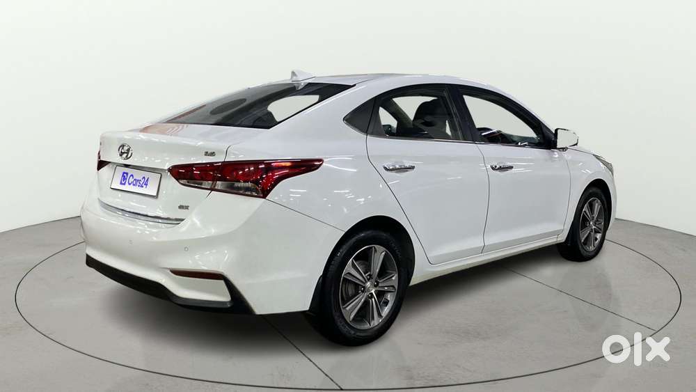 Hyundai Verna 1.6 Sx (o) Vtvt, 2019, Petrol