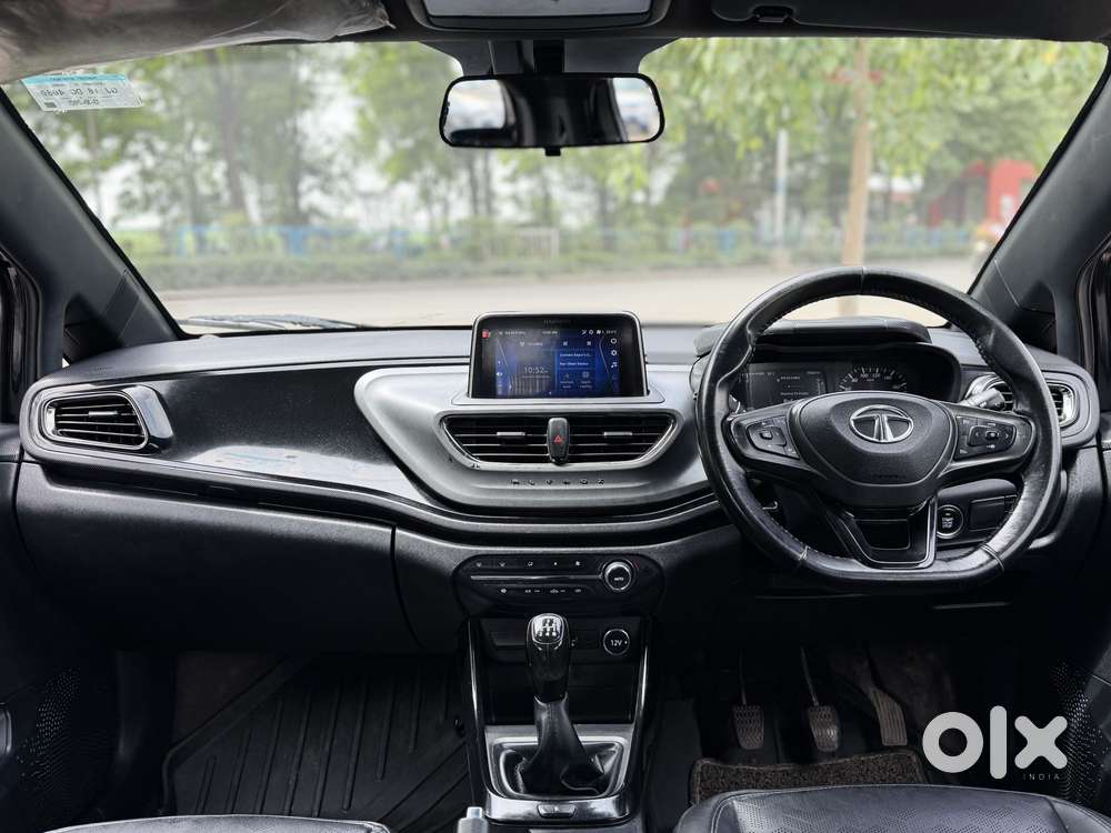 Tata Altroz 1.2 Xz Plus Dark Edition, 2021, Petrol