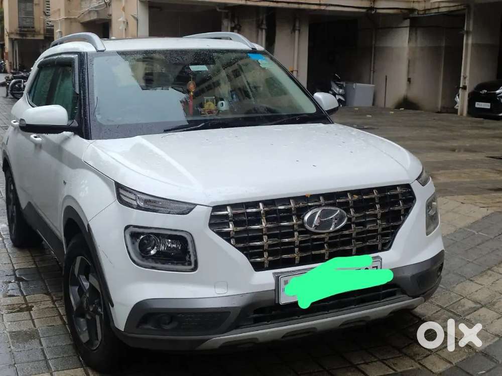 Hyundai Venue Petrol Automatic 2021 Model Car