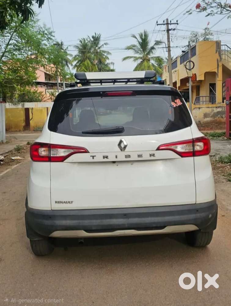 Renault Triber Rxz (top End)