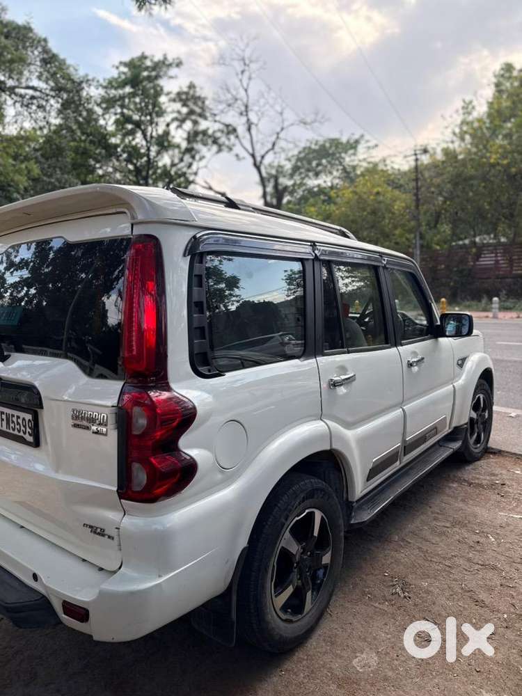 Mahindra Diesel Manual 2023 Car