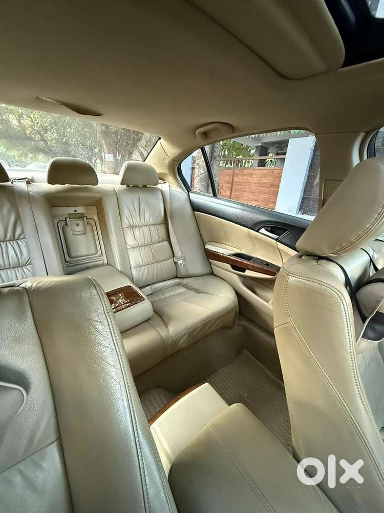 The Accord To Buy Right Here, Right Now.