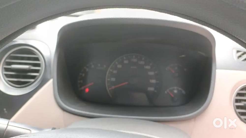 Sell Hundai X Cent T +