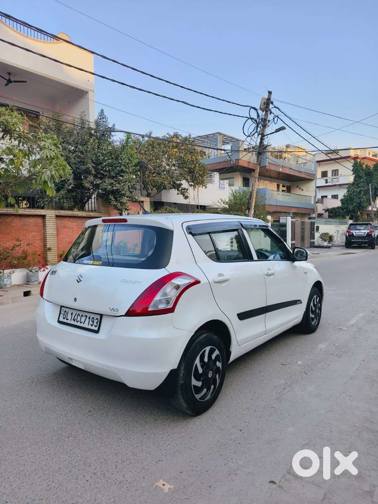Maruti Suzuki Swift Vxi + Manual, 2016, Petrol