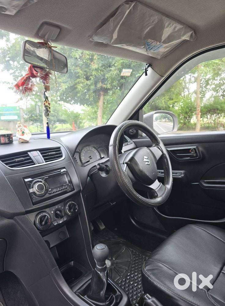 Maruti Suzuki Swift Lxi Optional-o, 2015, Petrol
