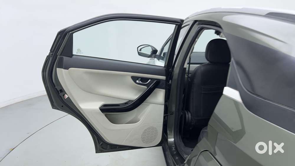 Tata Nexon 1.5 Revotorq Xza Plus S Amt, 2022, Petrol