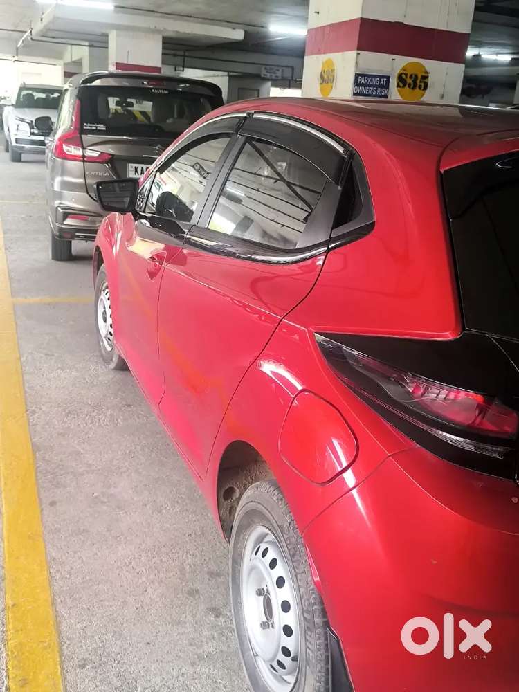 Tata Altroz 1.2 Xe 2021