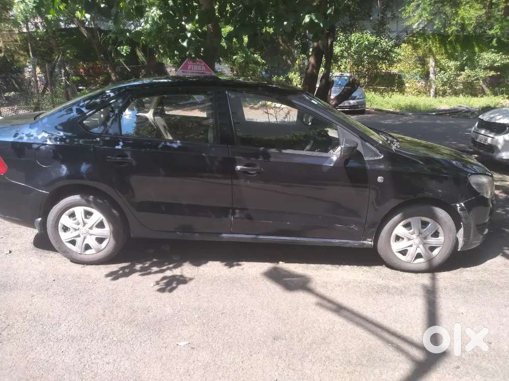 Skoda Rapid 1.6 Active 2014
