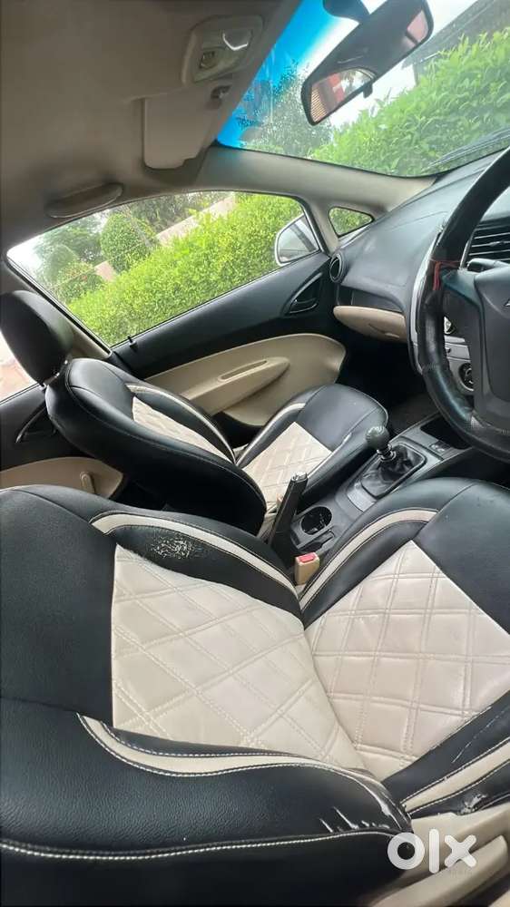 Chevrolet Sail Base 2015
