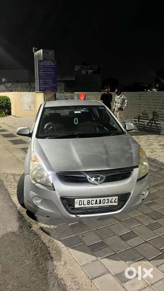 Hyundai Petrol+ Cng  2012 Car