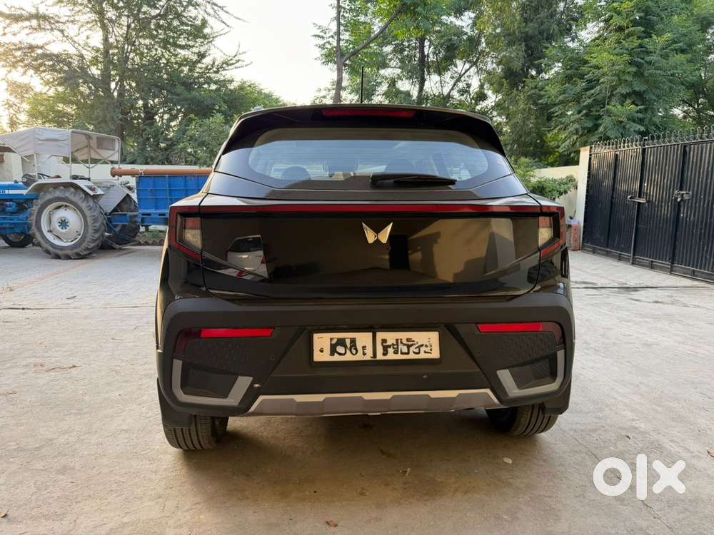 Mahindra Xuv 3xo Petrol 2024