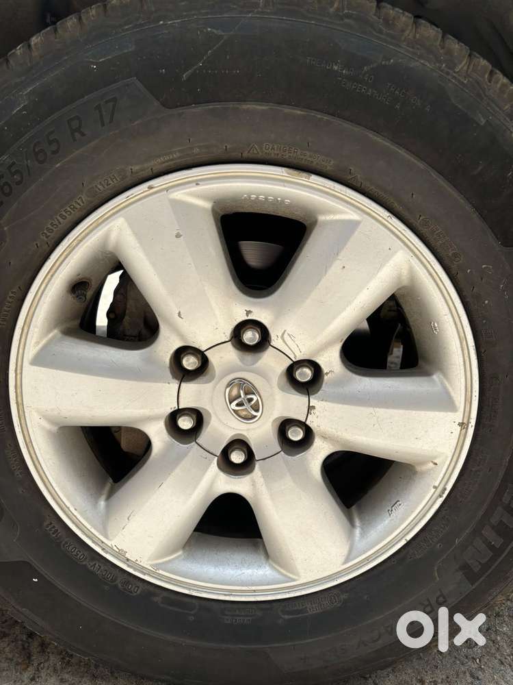 Toyota Fortuner 3.0 4x4 Manual, 2011, Diesel
