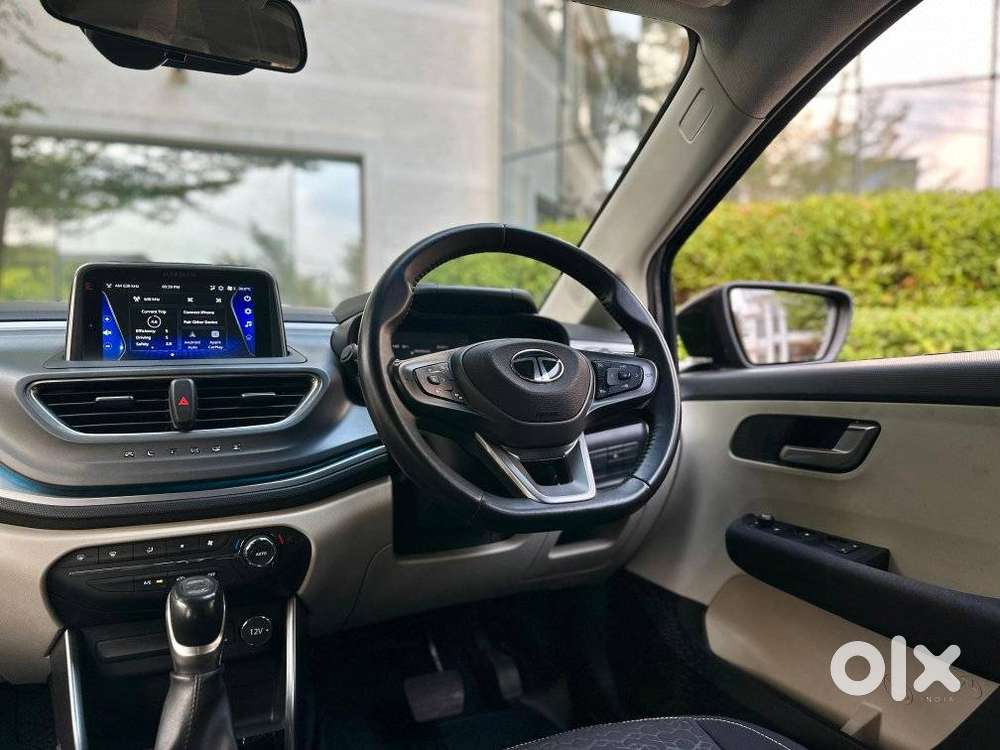 Tata Altroz 1.2 Xza Plus, 2024, Petrol
