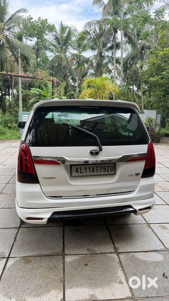 Toyota Innova Diesel 2014